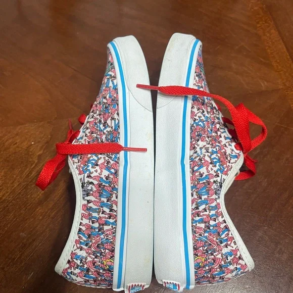 Vans  'Where's Waldo?' Land of Waldos slip on - Picture 4 of 10